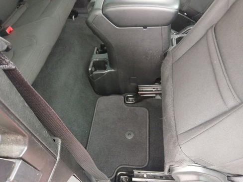 Used 2023 Jeep Wrangler Sport image 17