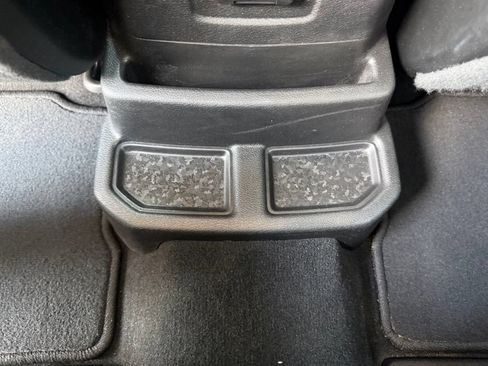 Used 2025 Jeep Wrangler Unlimited Sahara AWD/4WD image 43