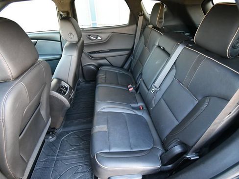 Used 2019 Chevrolet Blazer Premier w/ LPO, Floor Liner Package AWD/4WD image 17