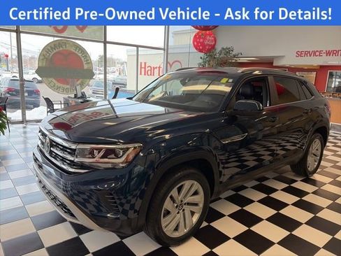 Certified 2022 Volkswagen Atlas Cross Sport SE image 4