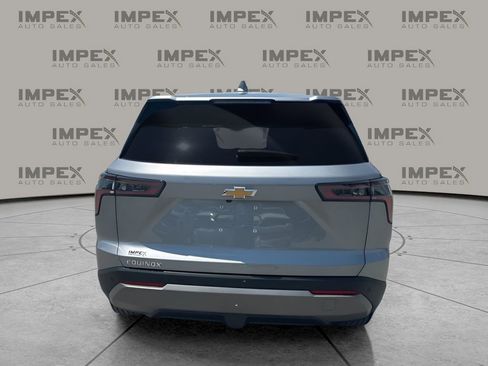 Used 2026 Chevrolet Equinox LT FWD image 4