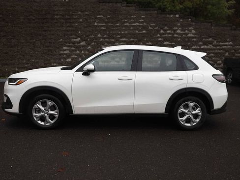 Used 2025 Honda HR-V LX image 10