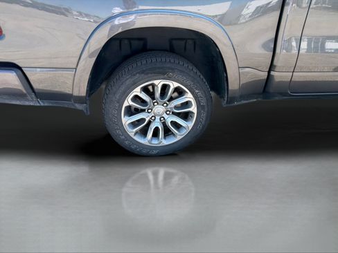 Used 2022 RAM 1500 Laramie w/ Sport Appearance Package AWD/4WD image 10