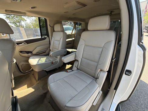 Used 2016 GMC Yukon XL Denali w/ Open Road Package AWD/4WD image 22