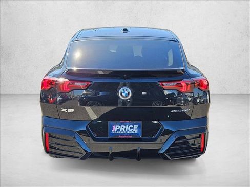 Used 2025 BMW X2 xDrive28i w/ M Sport Package AWD/4WD image 7