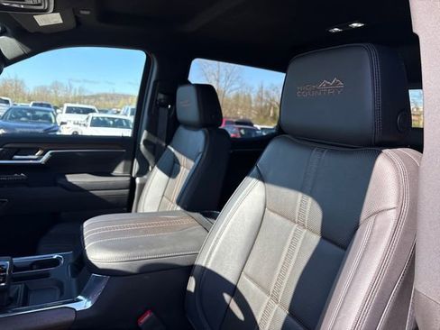 Used 2026 Chevrolet Silverado 1500 High Country w/ Midnight Edition image 9