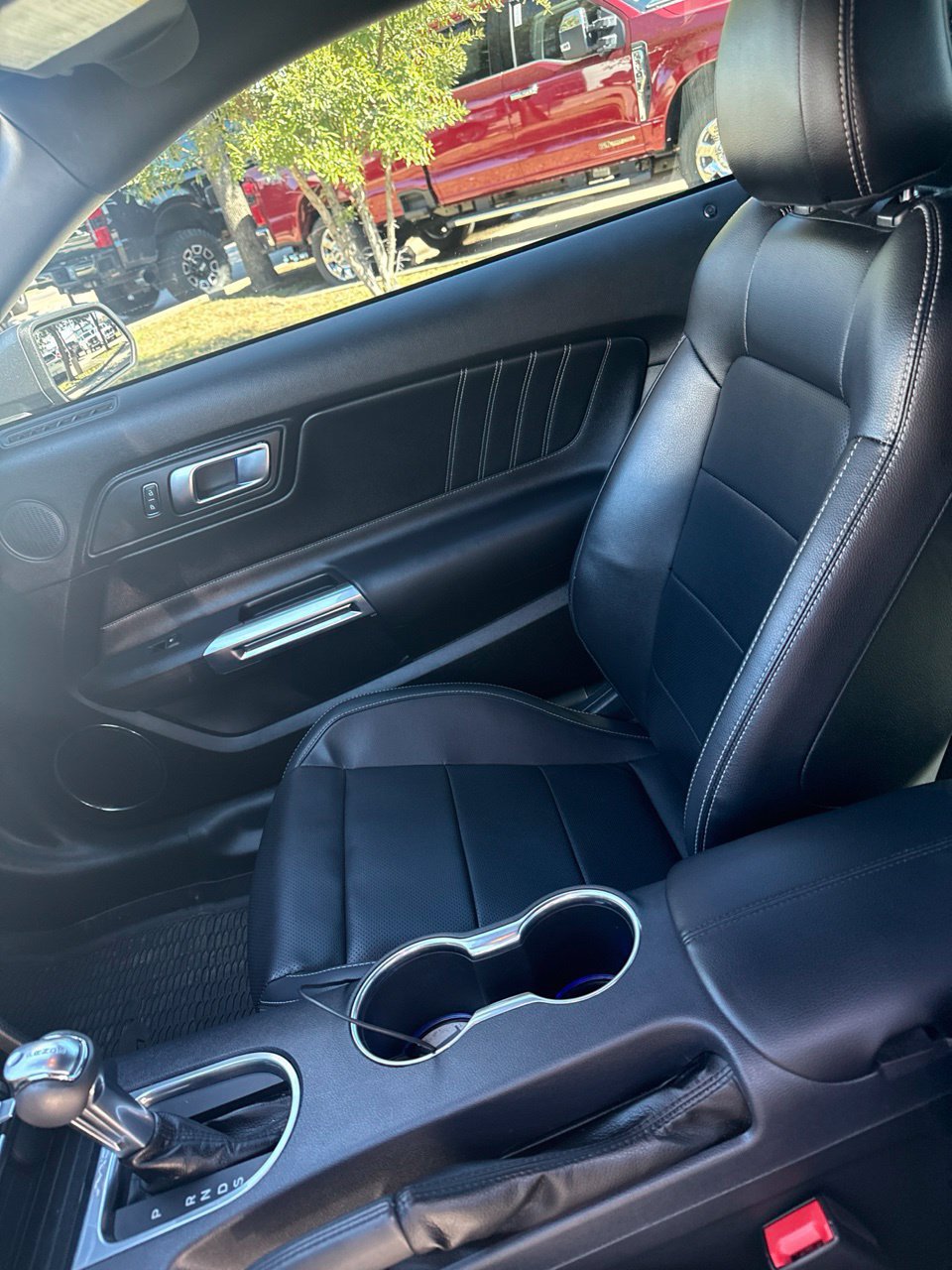 Used 2021 Ford Mustang Premium RWD image 2
