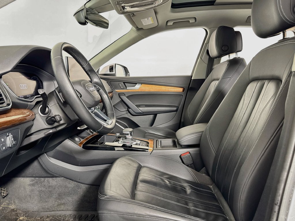 Used 2021 Audi Q5 e Premium w/ Convenience Package AWD/4WD image 26