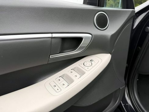 Certified 2023 Hyundai Sonata SEL FWD image 17