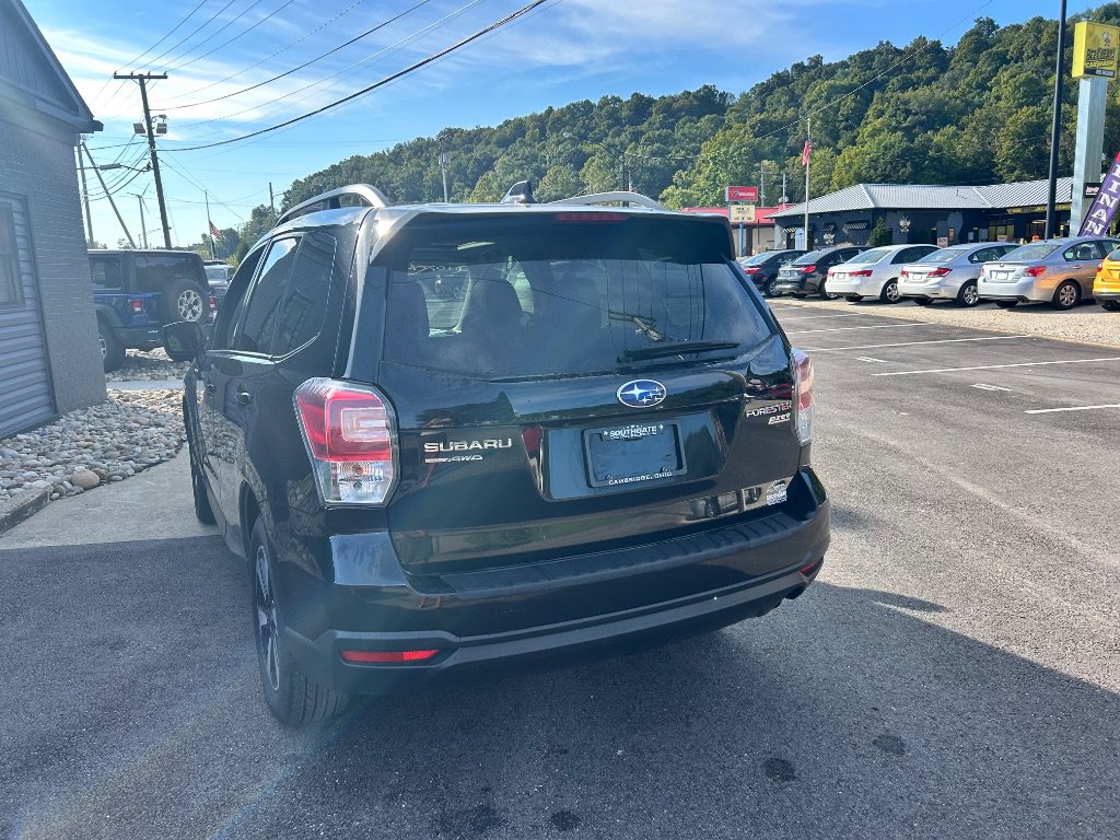 Used 2017 Subaru Forester 2.5i Premium w/ All-Weather Package AWD/4WD image 4