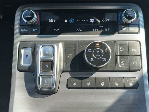 Used 2024 Hyundai Palisade Calligraphy image 26