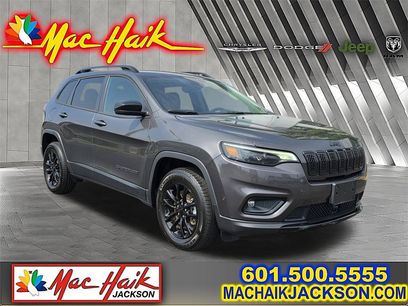 Used 2023 Jeep Cherokee Altitude Lux