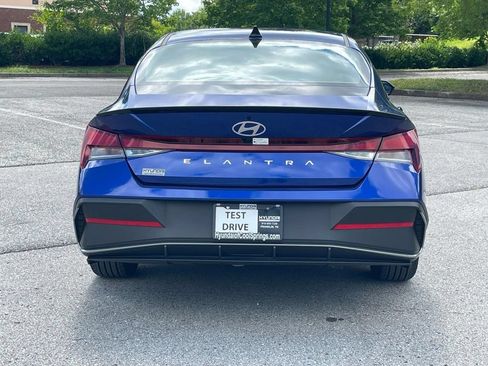 Certified 2025 Hyundai Elantra Sport w/ Cargo Package FWD image 6