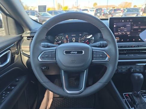 Used 2024 Jeep Compass Trailhawk image 17