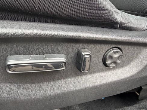 Used 2019 Honda CR-V EX image 14