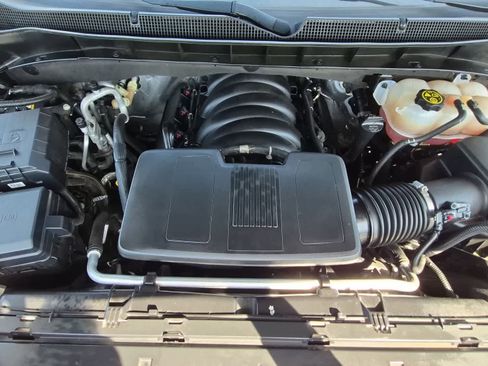 Used 2023 Chevrolet Suburban Premier AWD/4WD image 22