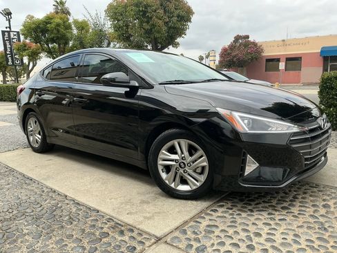 Used 2020 Hyundai Elantra Value Edition FWD image 3
