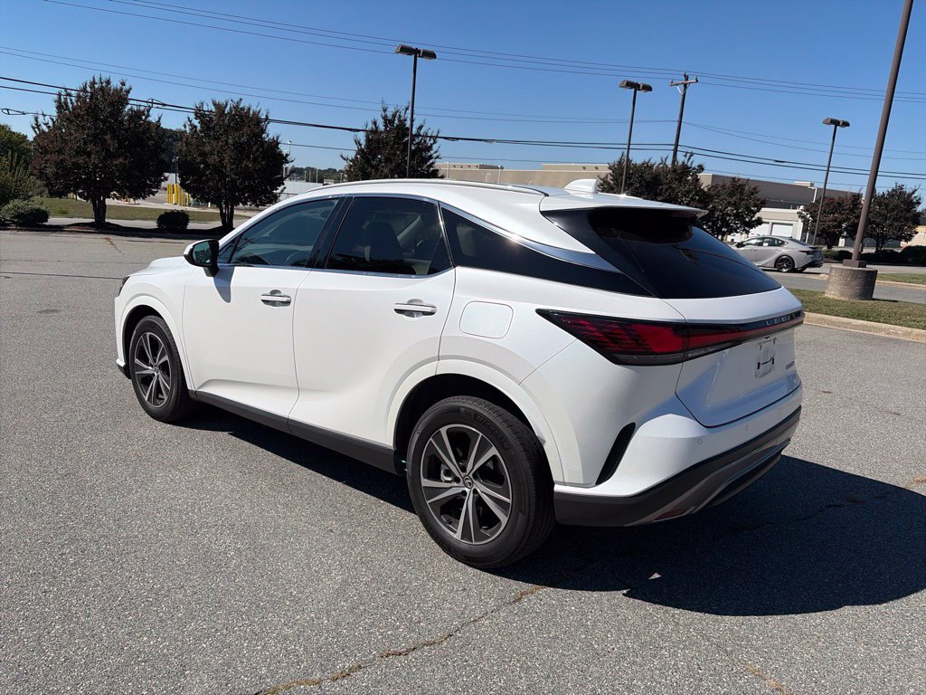 Used 2024 Lexus RX 350 Premium w/ Cold Area Package FWD image 2