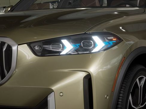 Used 2026 BMW X5 sDrive40i image 32