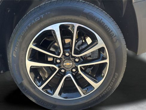 Used 2025 Chevrolet TrailBlazer LT AWD/4WD image 24