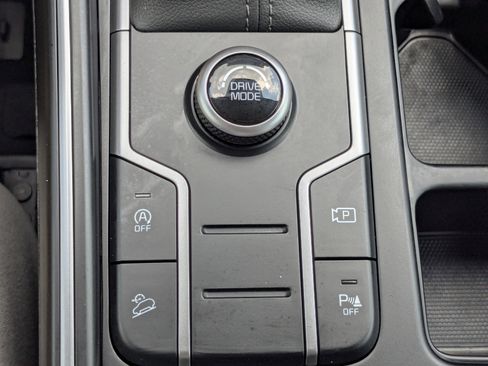 Certified 2023 Kia Sorento S image 28