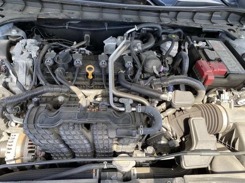 Used 2024 Nissan Altima 2.5 SV FWD image 31