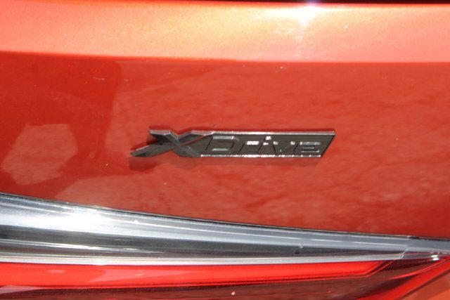 Used 2023 BMW i4 eDrive40 w/ M Sport Package RWD image 8