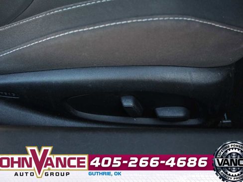 Used 2019 Chevrolet Camaro LT image 16