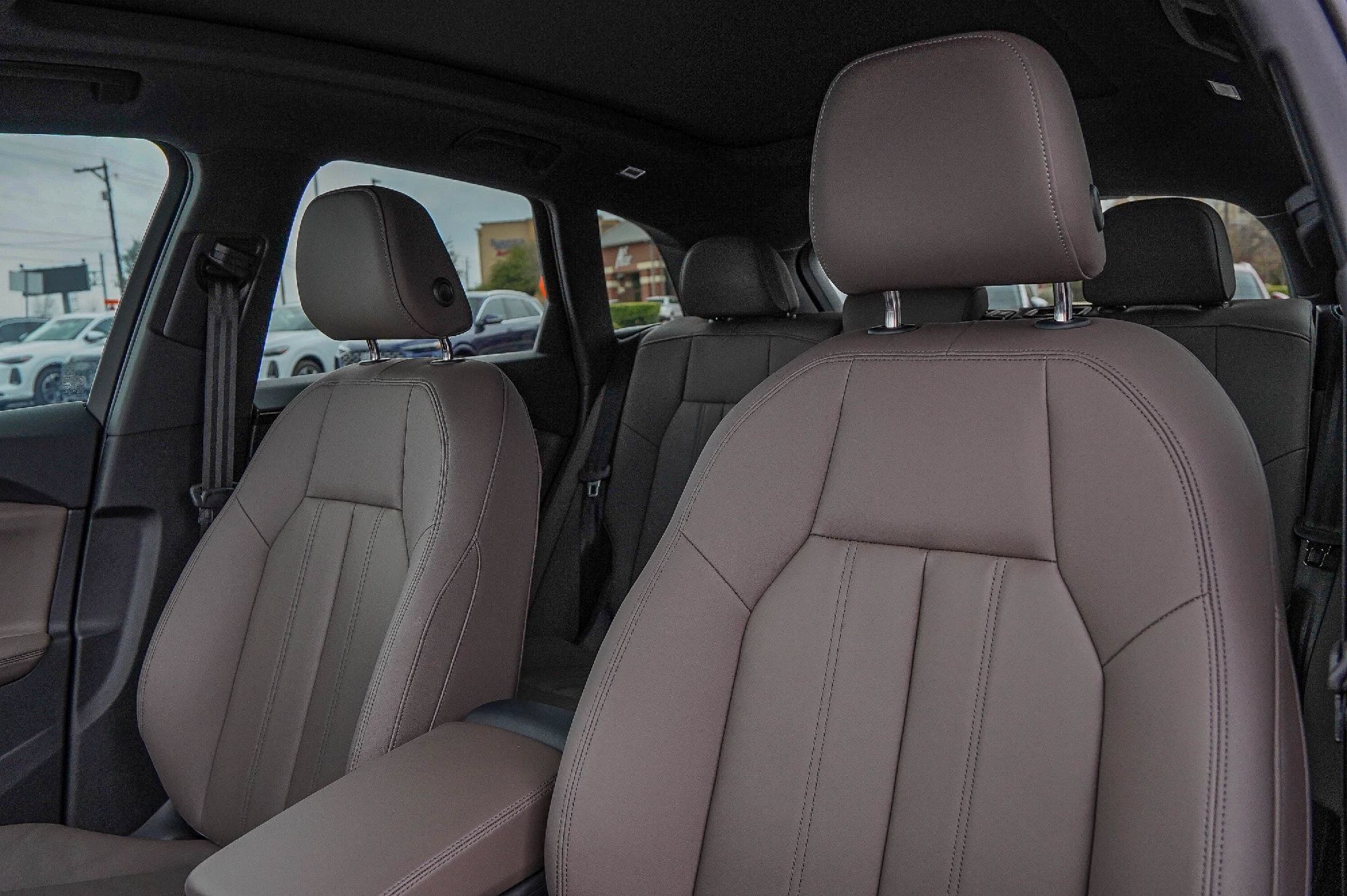 Used 2025 Audi Q5 Premium w/ Convenience Package AWD/4WD image 10