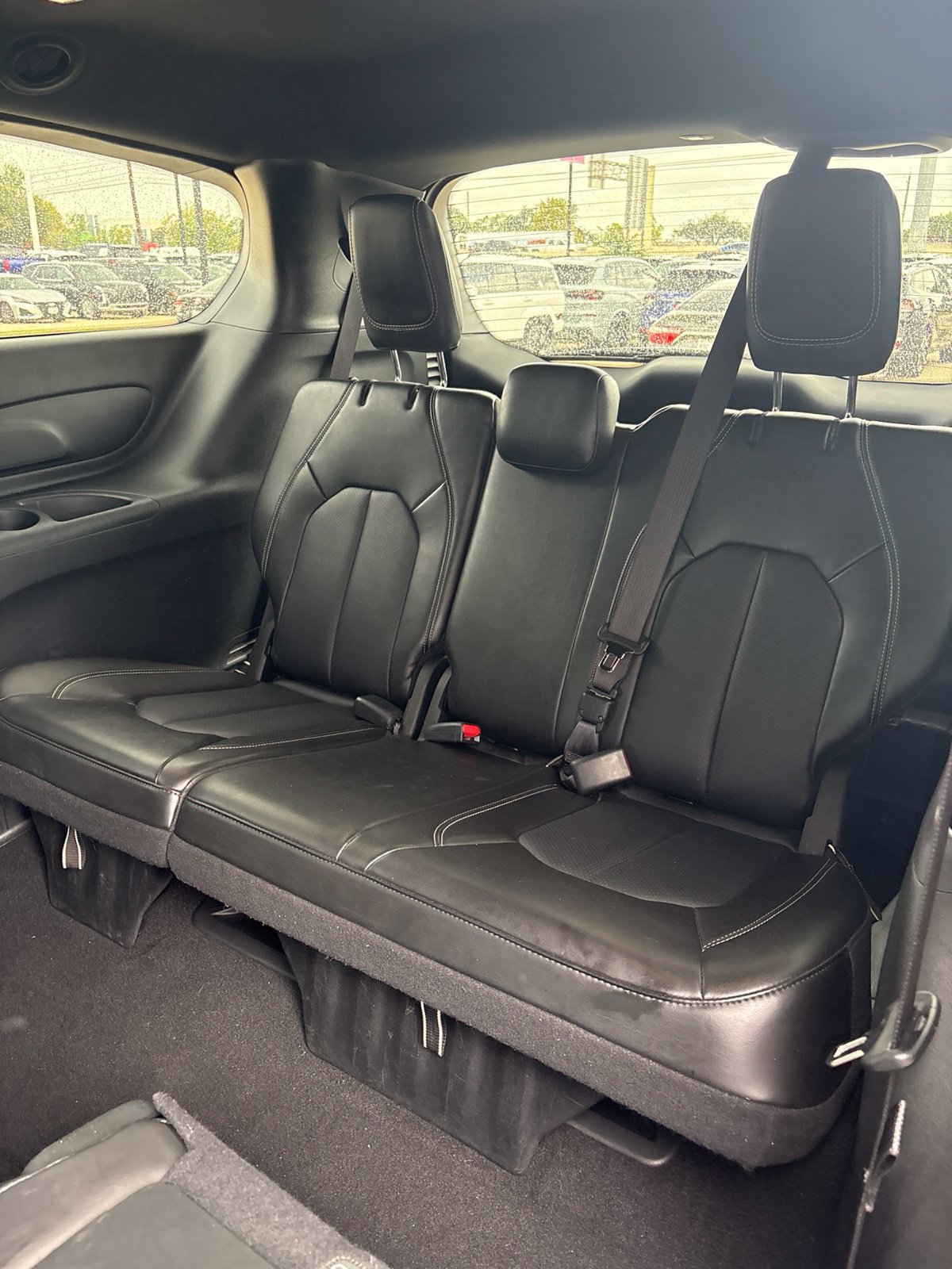 Used 2025 Chrysler Pacifica Select FWD image 20