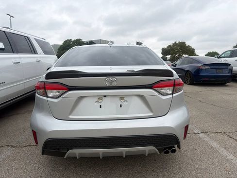 Used 2022 Toyota Corolla SE FWD image 4