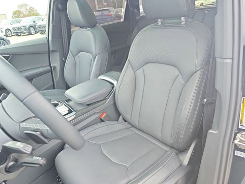 Used 2025 Audi Q7 3.0T Prestige w/ Prestige Package image 15