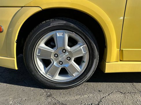 Used 2003 Suzuki Aerio GS image 9