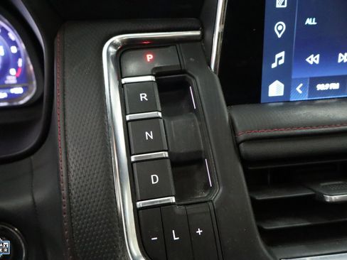 Used 2023 Chevrolet Suburban RST w/ Luxury Package image 19