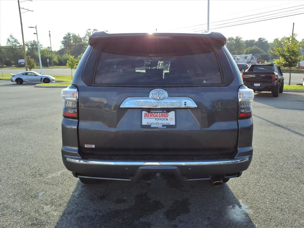 Used 2022 Toyota 4Runner Limited w/ Convenience Package (TMS) AWD/4WD image 11