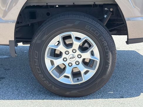 Used 2023 Ford F150 XLT AWD/4WD image 19