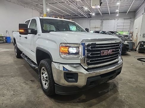 Used 2019 GMC Sierra 3500 4x4 Crew Cab w/ Sierra Convenience Package image 2
