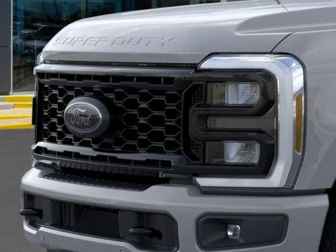 New 2026 Ford F350 Lariat w/ Black Appearance Package image 17