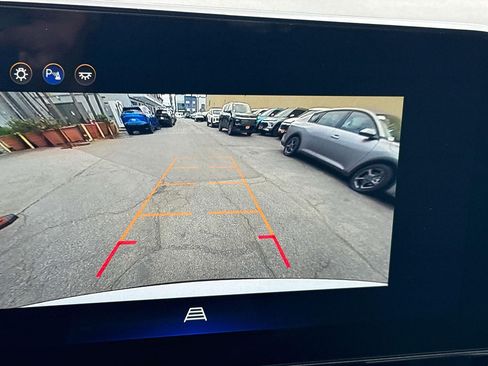 Used 2025 Chevrolet Equinox LT AWD/4WD image 27