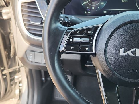 Used 2024 Kia Seltos S AWD/4WD image 16