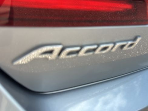 Used 2016 Honda Accord EX image 16