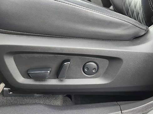 Used 2024 Mitsubishi Outlander SEL image 9