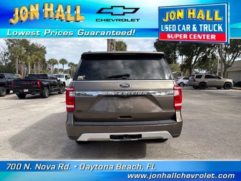 Used 2019 Ford Expedition Max XLT image 11