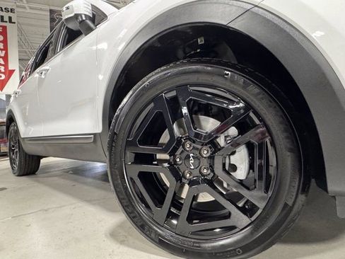 Used 2023 Kia Telluride EX X-Line image 7