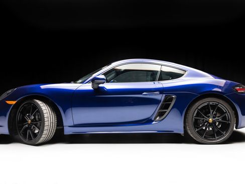 Used 2025 Porsche 718 Cayman image 20