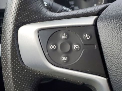 Used 2024 GMC Terrain SLE FWD image 13