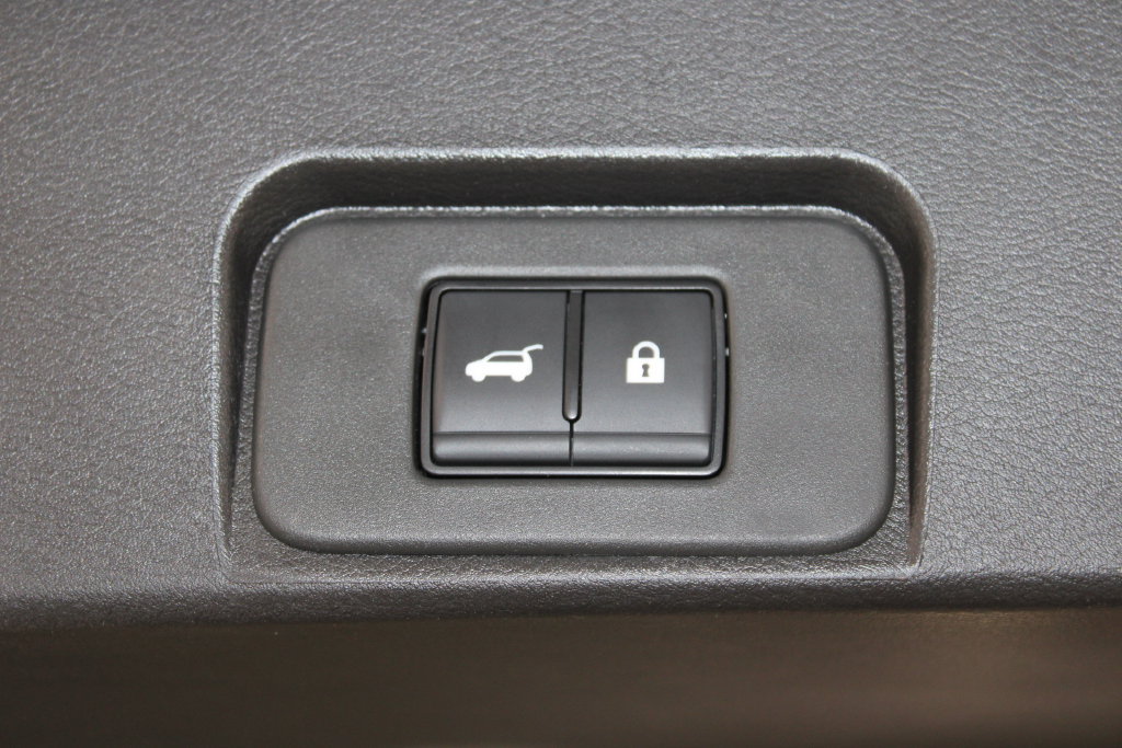 Used 2026 Nissan Rogue SV w/ Cold Weather Package FWD image 14