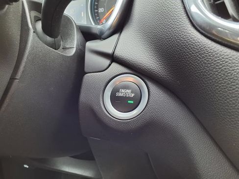 Used 2024 Chevrolet Equinox LT FWD image 60
