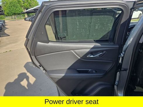 Used 2025 Chevrolet Blazer LT AWD/4WD image 25