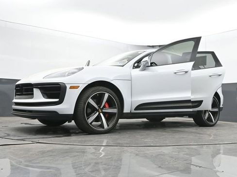 Used 2023 Porsche Macan S AWD/4WD image 67